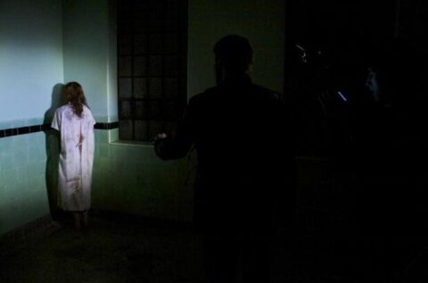 Grave Encounters (2011) - photo 12