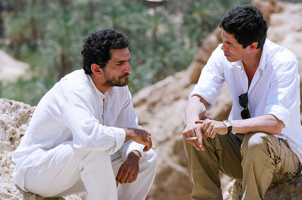 The Father and the Foreigner (2010) - photo 3