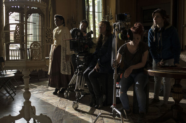 Elisa & Marcela (2019) - photo 3