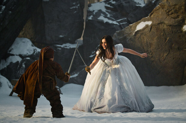 Mirror Mirror (2012) - photo 15
