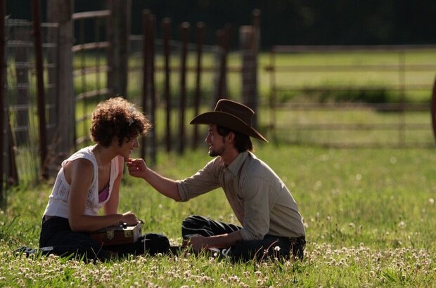 Cowgirls 'n Angels (2012) - photo 2