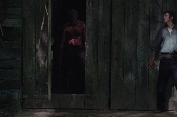 Apostle (2018) - photo 3