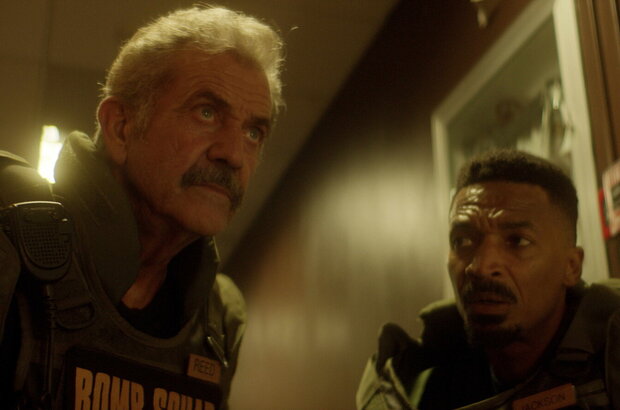 Hot Seat (2022) - photo 9