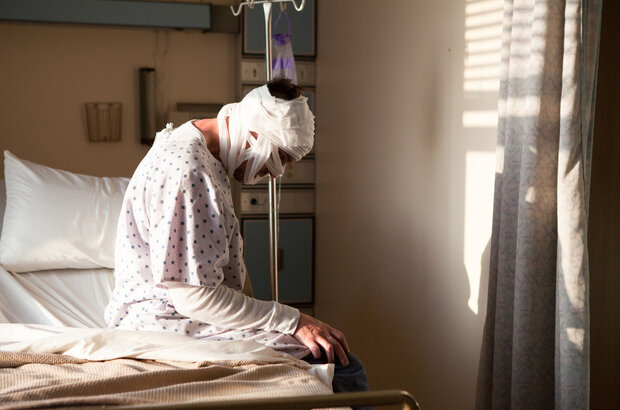 Awake (2019) - photo 4