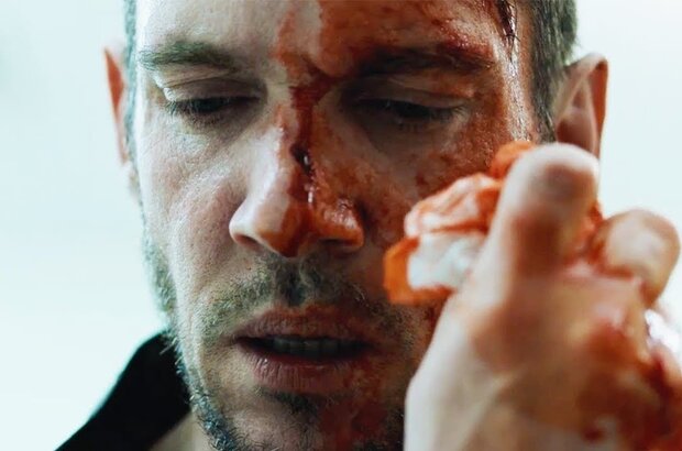 Awake (2019) - photo 7