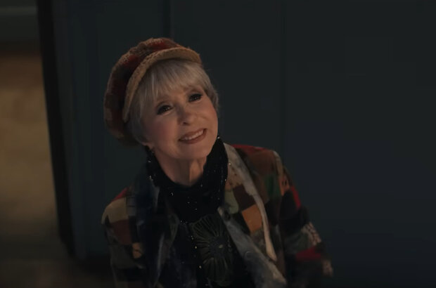 Family Switch (2023) - photo 3