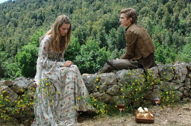 Virgin Territory (2007) - photo 8