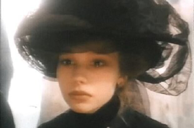 Three Sisters (1994) - photo 1