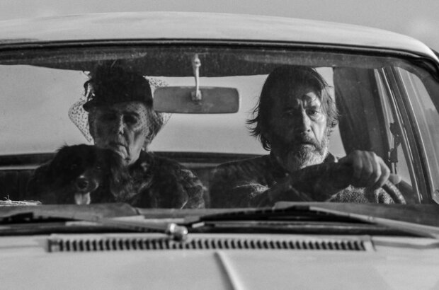 Driving Mum (2022) - photo 1