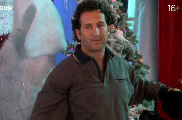 The Santa Suit (2010) - photo 3