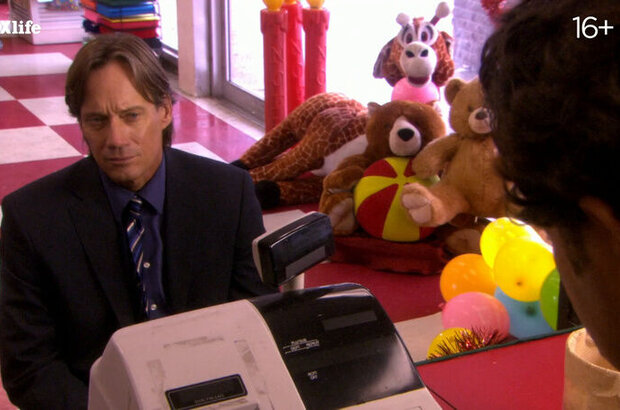 The Santa Suit (2010) - photo 5