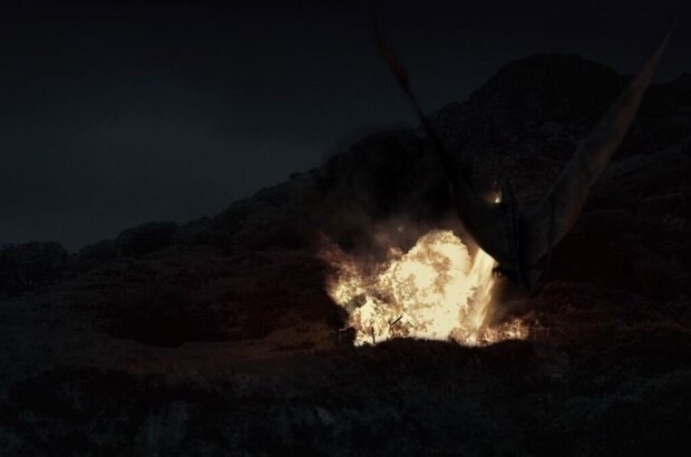 The Crown and the Dragon (2013) - photo 4