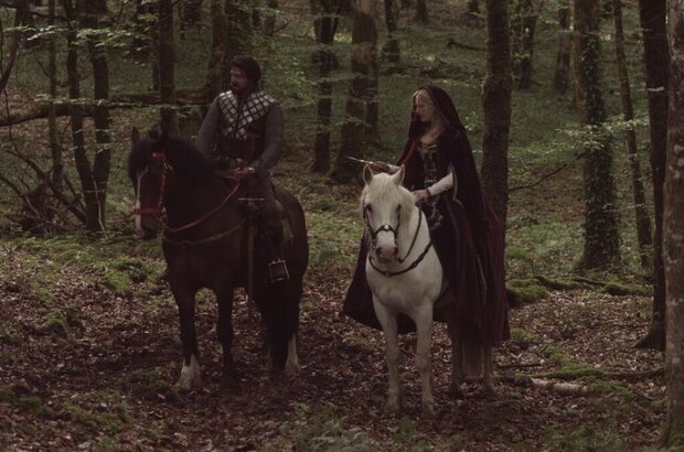 The Crown and the Dragon (2013) - photo 7