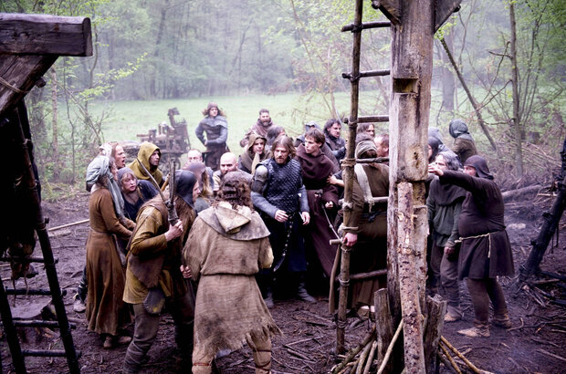 Black Death (2010) - photo 5