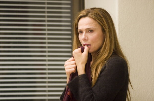 Awake (2007) - photo 8