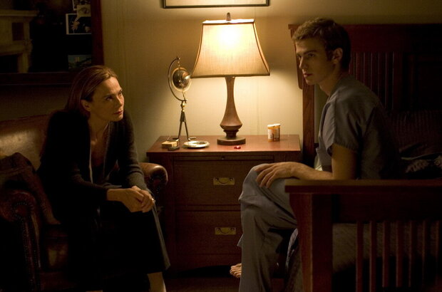 Awake (2007) - photo 2