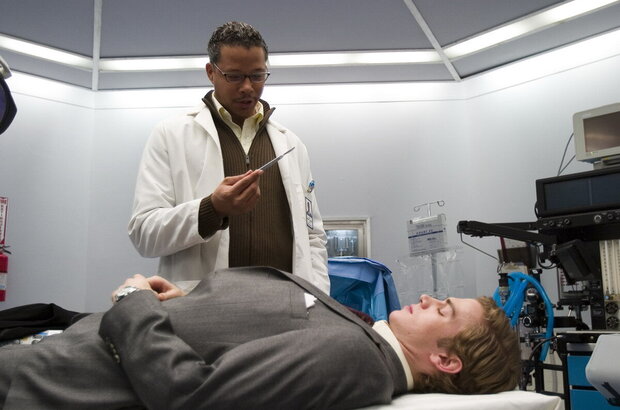 Awake (2007) - photo 7