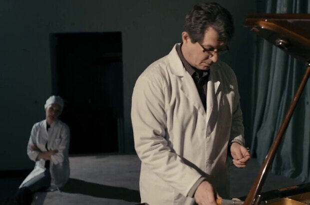 Love never comes alone (2011) - photo 5