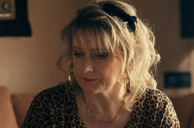 Love never comes alone (2011) - photo 1