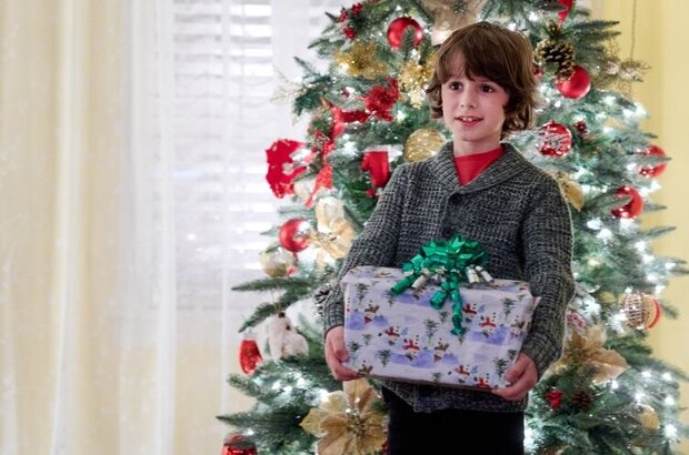 We Need a Little Christmas (2022) - photo 7