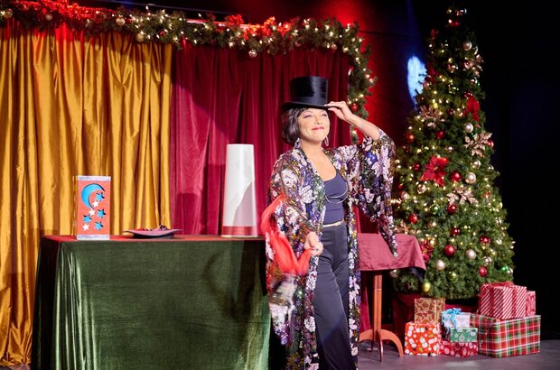 We Need a Little Christmas (2022) - photo 5