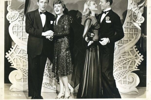 Holiday Inn (1942) - photo 1