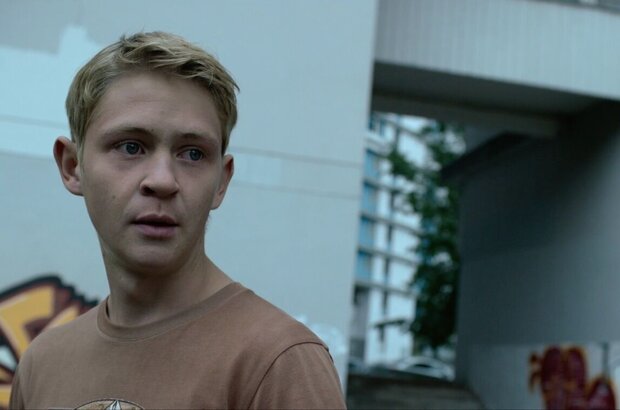 Pitch (2015) - photo 11