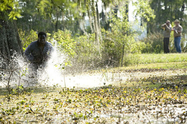 In the Electric Mist (2009) - photo 3