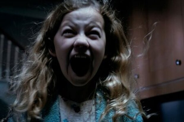 Mama (2013) - photo 9