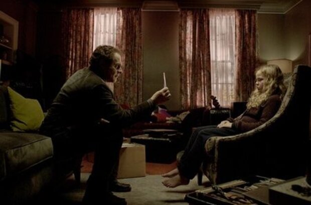 Mama (2013) - photo 13