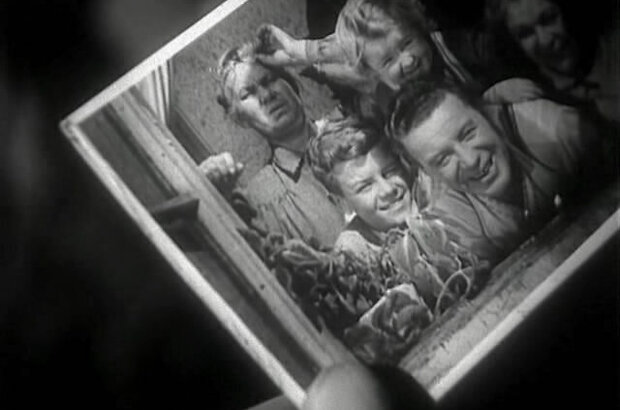 The Immortal Garrison (1956) - photo 4