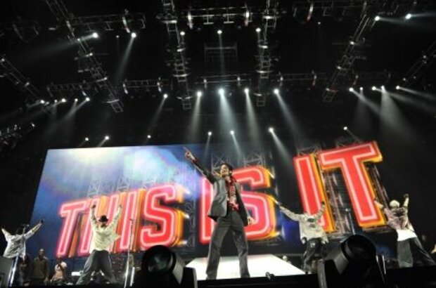 Michael Jackson's This Is It (2009) - photo 2