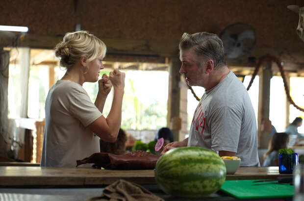 Chick Fight (2020) - photo 7