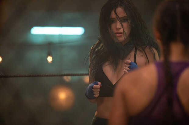 Chick Fight (2020) - photo 5