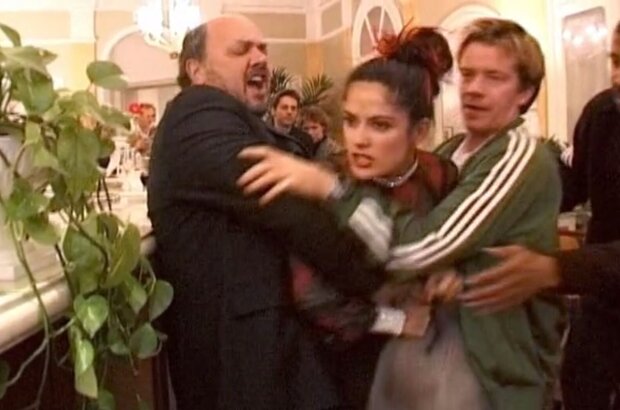 Hotel (2001) - photo 7