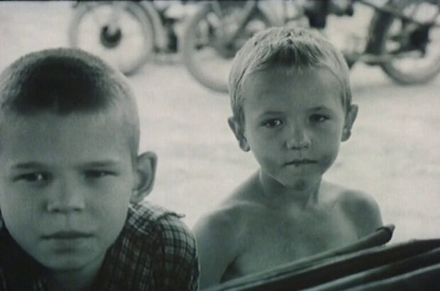 После войны - мир (1988) - фото 1