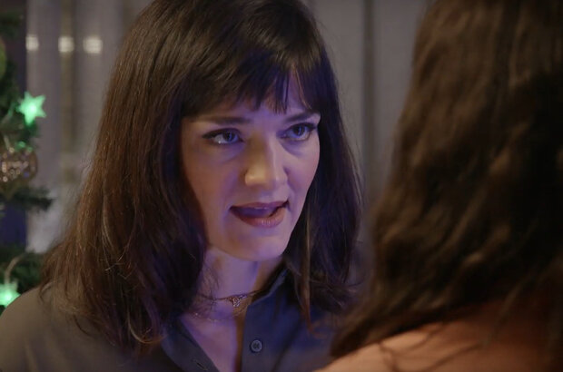 A Christmas Intern (2023) - photo 5