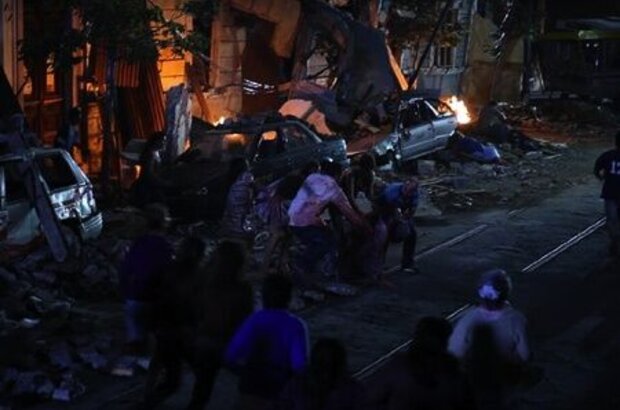 Aftershock (2012) - photo 2