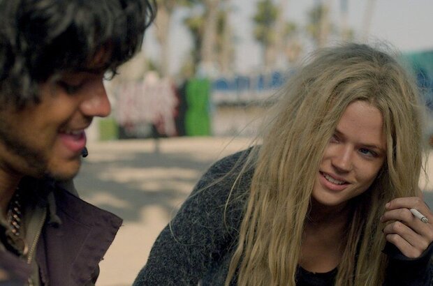 Squatters (2014) - photo 4