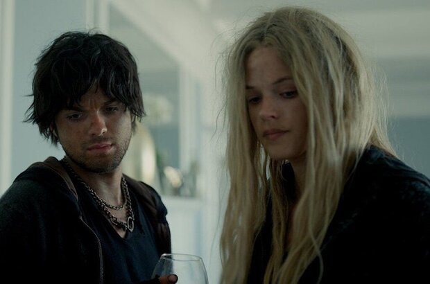 Squatters (2014) - photo 1