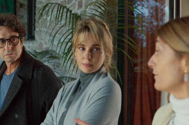 Echoes of a Crime (2022) - photo 7