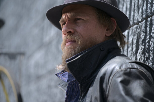 Last Looks (2021) - photo 2