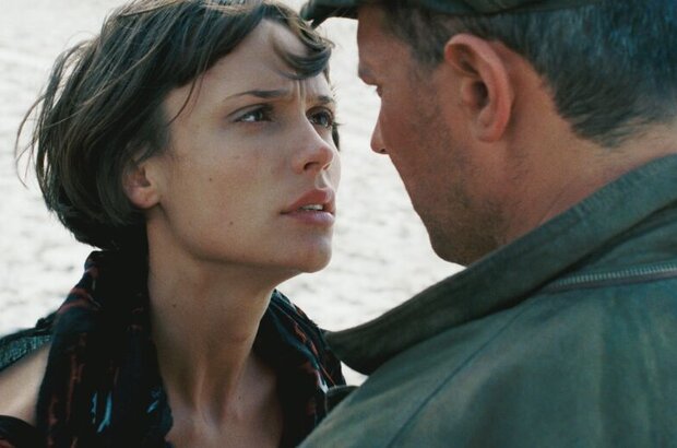 Waiting for the Sea (2013) - photo 3
