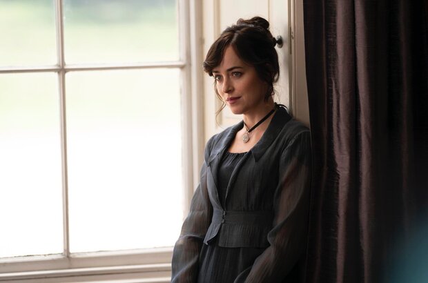 Persuasion (2022) - photo 14
