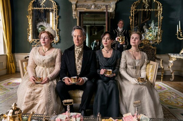 Persuasion (2022) - photo 9