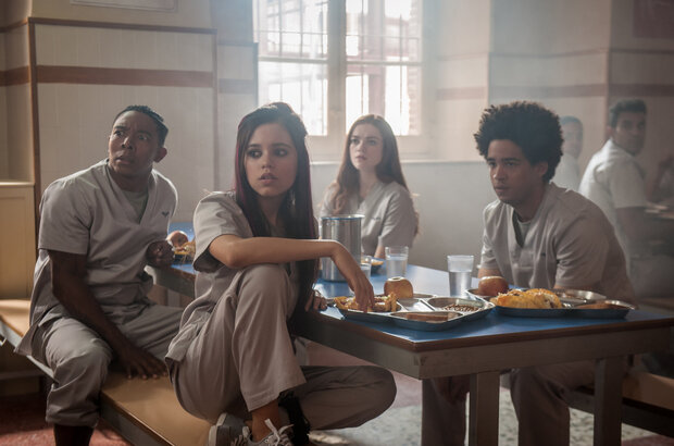 American Carnage (2022) - photo 8