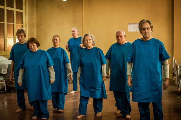 American Carnage (2022) - photo 21