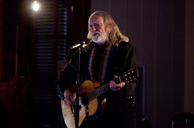 When Angels Sing (2013) - photo 3