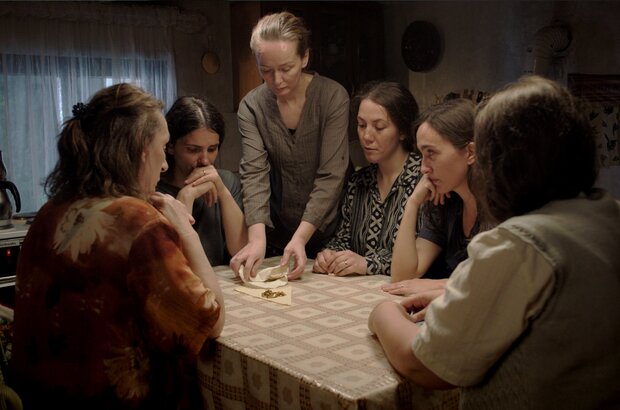 Hive (2021) - photo 4
