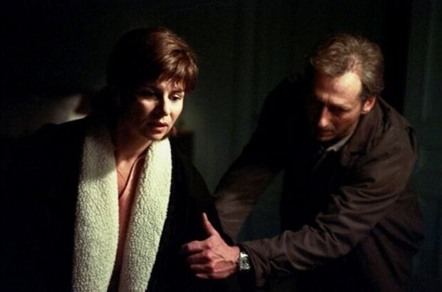 8:17 p.m. Darling Street (2003) - photo 3